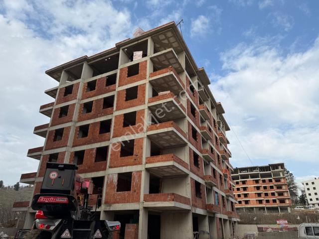 Karakaş Gayrimenkul'den Çamurlu Mah. 3+1 130 M2