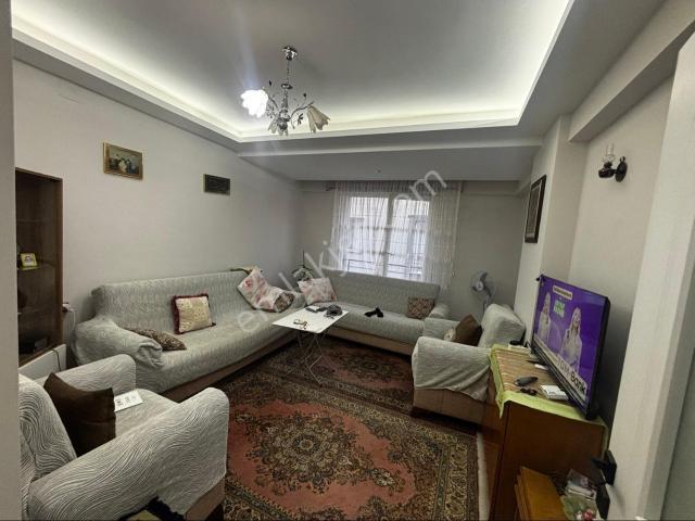 Karakaş’tan Efendi Mh. Nur Cami Yanında Otoparklı & Asansörlü Masrafsız 2+1