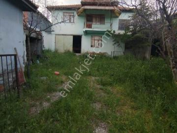 Karakent Köyünde 2 Adet Satılık Ev, Ahır Ve Bahçesi