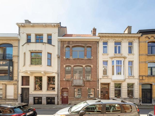 Karaktervol herenhuis met stadstuin en dakterras