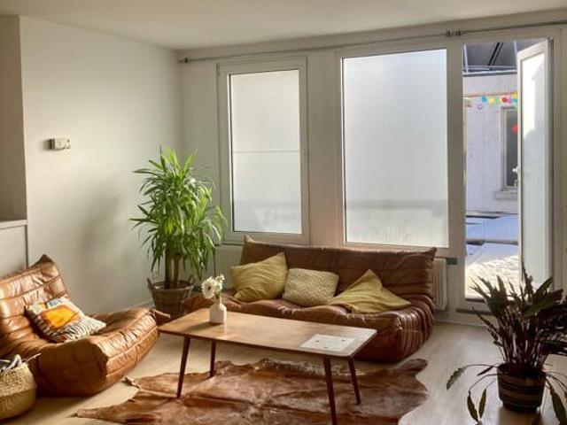 Karaktervol, licht 2 slaapkamer appartement met Zuid terras
