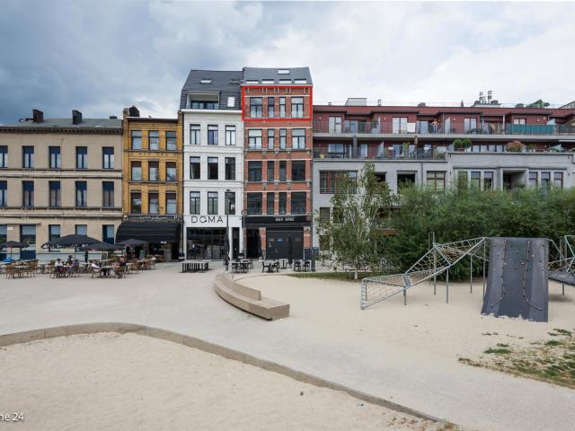 Karaktervol modern gemeubeld appartement op toplocatie te huur!