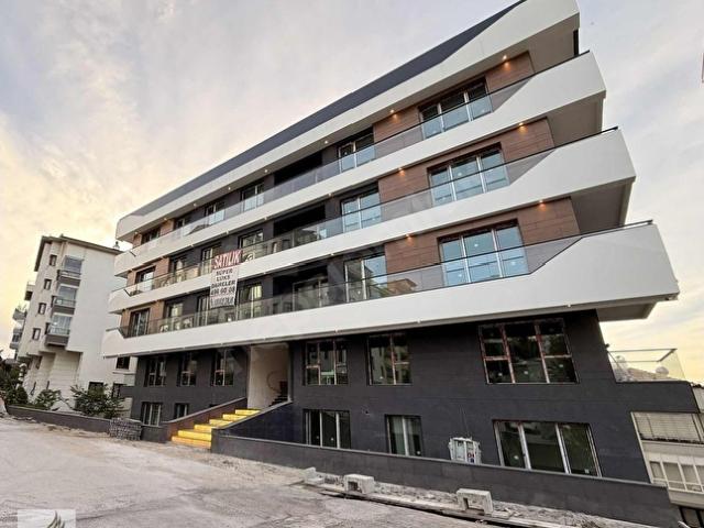 KARAKUŞ'TAN SÜPER LÜKS YAPILI,YERDEN ISITMALI,MERKEZİ KONUMDA