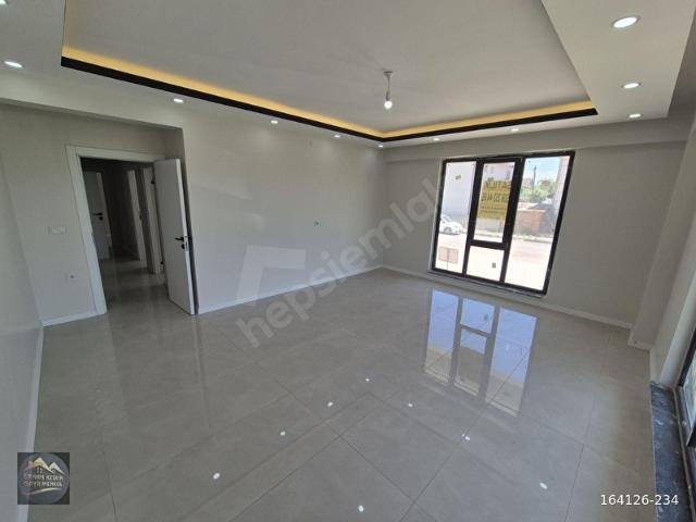 KARAHACIMUSA'DA 3+1 YÜKSEK GİRİŞ KAT SIFIR DAİRE