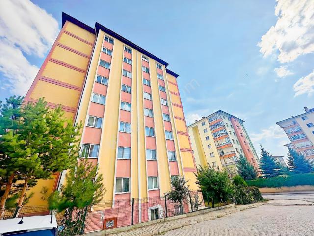Karahan Emlak'tan Cumhuriyet Üniversite Toki'de Satılık Daire