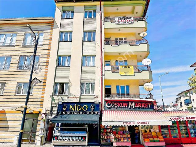 Karahan Emlaktan Emek Mah.buhara Caddesinde Satılık 3+1 Daire.
