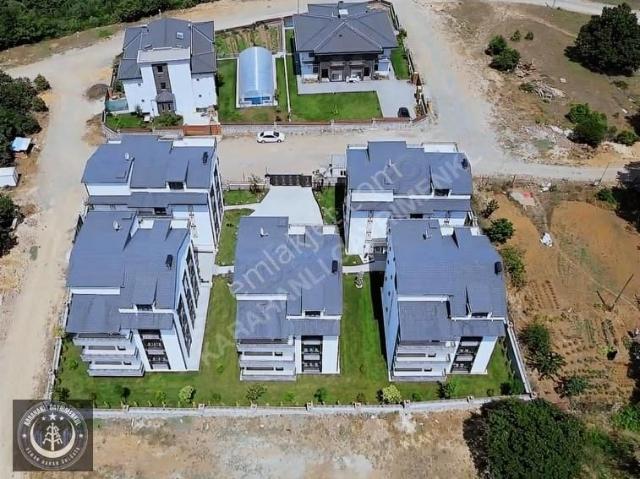 Karahanlı'dan Lüks Site İçi Daire