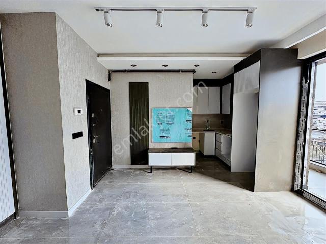 Karahasanlıda Şehir Hastanesine Komşu 1+1 Suit Daire