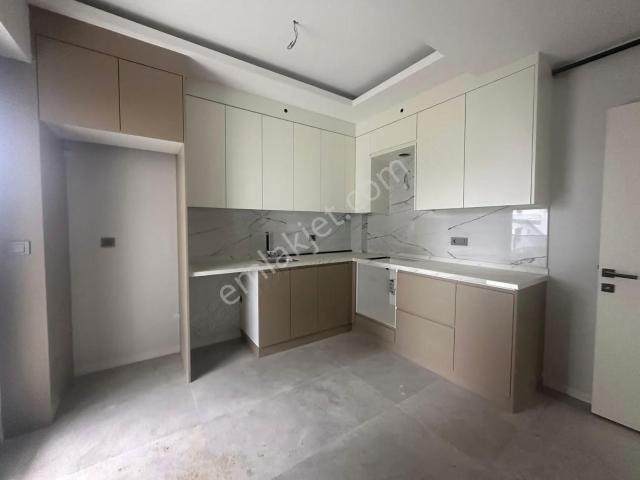 Karahasanlı Şehir Hastanesi Yakını 2+1 Panjurlu Satılık Daire