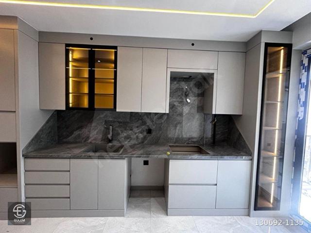 KARAHASANLIDA KAT SEÇENEKLİ 3+1 SATILIK LÜKS DAİRE