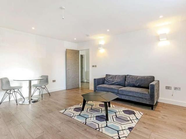 Karam Court, Commercial Road, Whitechapel, London, E1