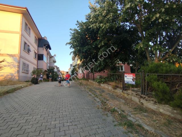 Karaman Mah. İçi Yapılı Arakat Daire 17 Ağustos Okulu Yanında