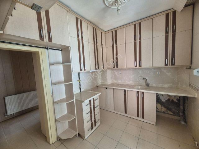 Karaman Nefise Sultan'da Kiralık, Güney Cepheli, Kilerli 2+1 Daire