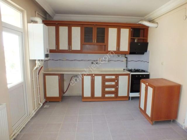 Karaman Çeltek'te Geniş, Doğu Cepheli 3+1 Kiralık Daire!