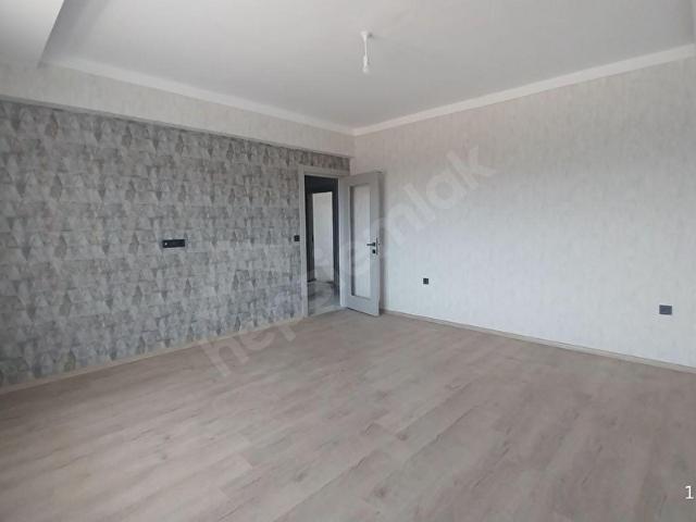 KARAMAN YOLU CAD.YAKIN KONUMDA SATILIK 3+1 DAİRELER