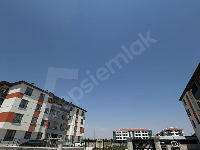 KARAMAN YOLU CADDESİNde SATILIK 3+1 ARAKAT DAİRE
