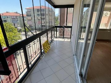 Karamanda Lüks Çift Balkon Ön Cephe Full Kredi.