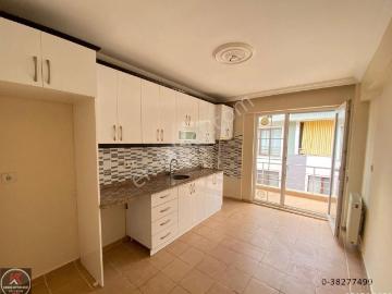 Karamürsel Merkezde 124 M² 3+1 Satılık Daire Krediye Uygun