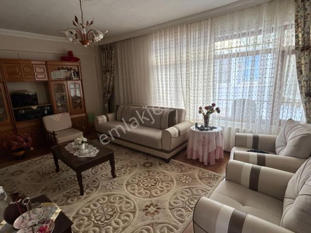 Karamürsel Çarşı İçi Masrafsız Satılık 3+1 Daire