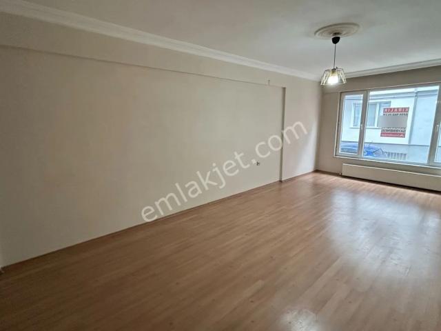 Karamürsel Balık Adası Karşısı Kiralık 3+1 Daire