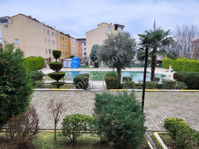 Karamürsel Ereğlde Site İçinde 1+1 Eşyalı Kiralık Daire