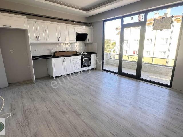 Karasu Asude Life Sitesinde 2+1 Kiralık Sıfır Daire