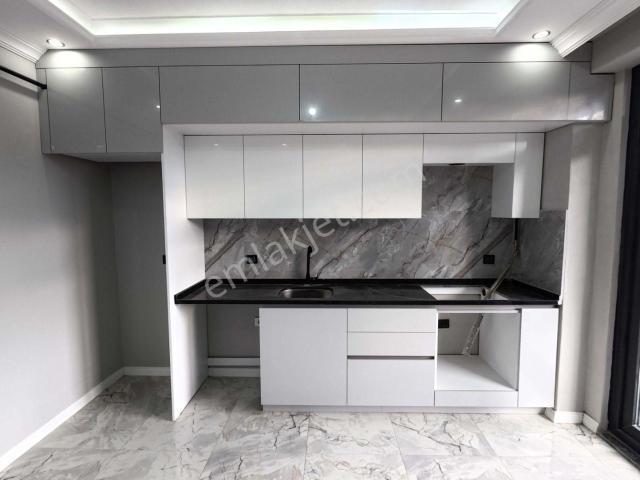 Karasu’da Mutfak Ayrı Geniş Kullanışlı Modern Daire
