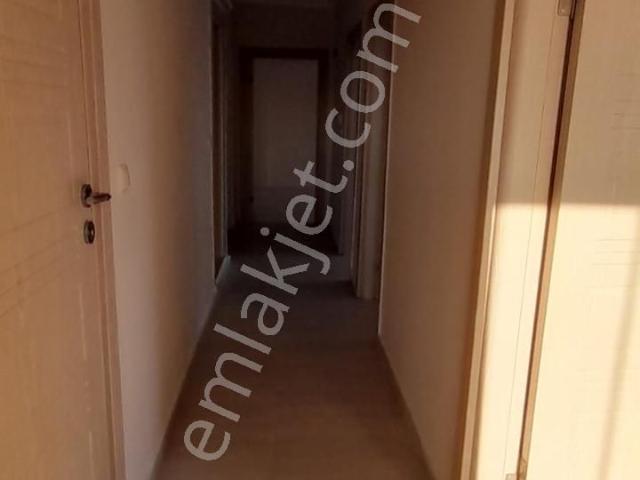 Karasu Kuzeyden Konumu Güzel 3+1 Mutfak Ayrı Kiralık Daire