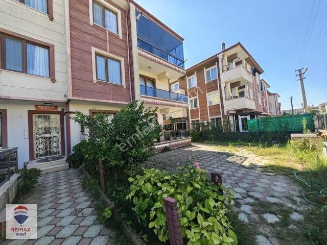 Karasu Yalı Mah. Kiralık Havuzlu 2+1 Daire