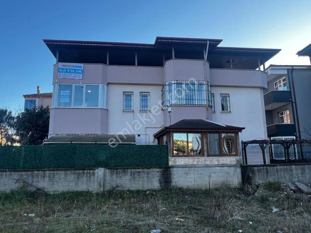 Karasu'da 6+1 Müstakil Villa