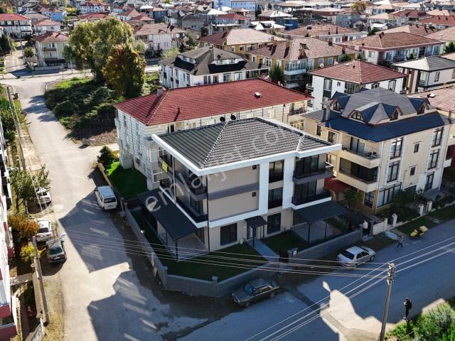 Karasu'da Merkezi Konumda Satılık 4+1 Villa!