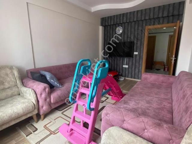 Karasu'da Prestij Evlerinde Tertemiz Geniş 3+1 Kiralık Daire