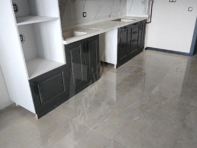 Karapürçek Orta kat Kapalı Otoparklı Kilerli Full Yapılı 3+1 Daire