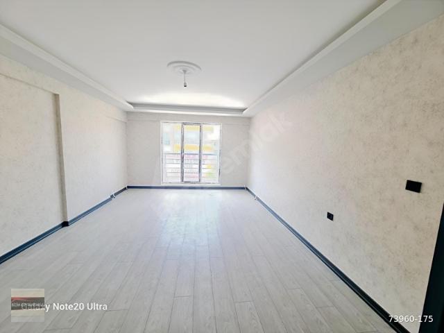KARAPURÇEKTE SALI PAZAR YANI 4+1 SIFIR DAIRE