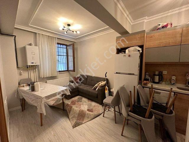 Karar Global'dan Metrobüse Yakın 1+1 Eşyalı Kiralık Daire
