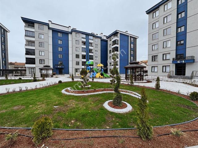 'saçlı Kasap Caddesi Site İçi 3+1 Sıfır Daire '