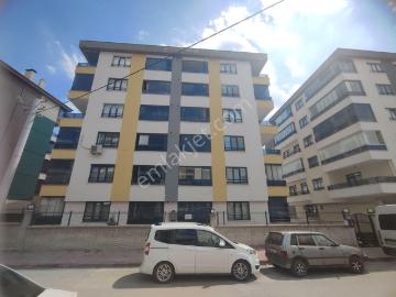 Karatay Hamzaoğlu Mahallesinde Arakat Lüks 3+1 Satılık Daire