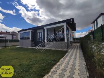 Karatay Kanal Caddesine 100 M. Müstakil 5+1 Bizden Satılık Villa