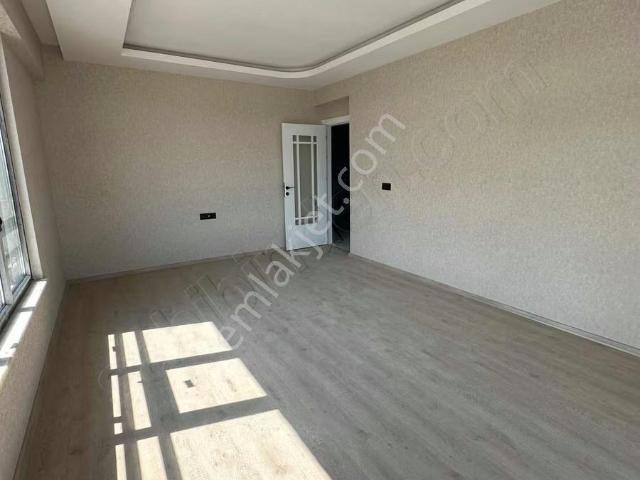 Karatay Karaaslan Mah. Hadimiparkı Karşısı Satılık 2+1 Lüx Daire