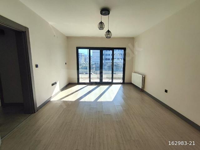 KARATAŞ GAYRİMENKUL' DEN KUZUCULU TOKİDE KİRALIK 3+1 ARA KATTA DAİRE