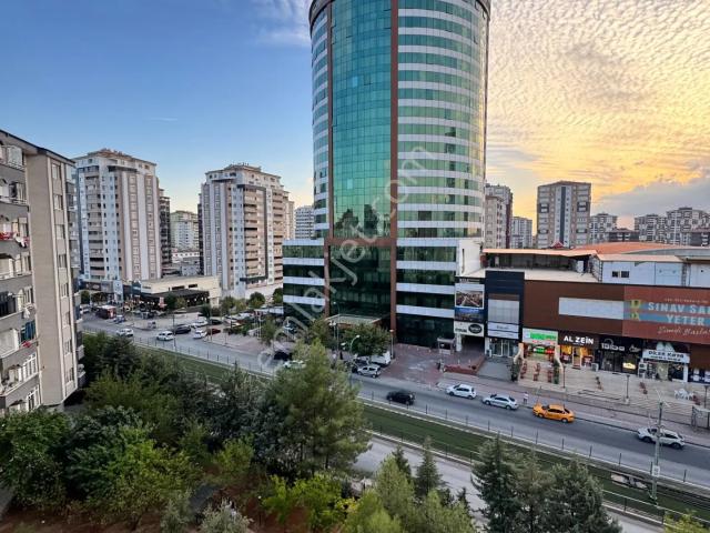 Karataş Kule Otel Karşısı Satılık Ara Kat 3 + 1 Bakımlı Daıre