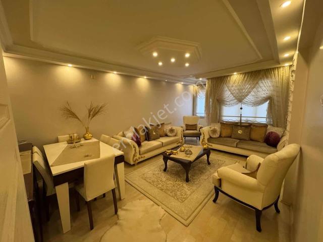 Karataş'tan İznik Caddesinde 3+1 Daire