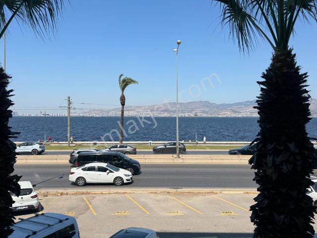 Karataş Tarihi Asansör Karşısında 130 M² Çift Cephe 3+1 Yalı Dai