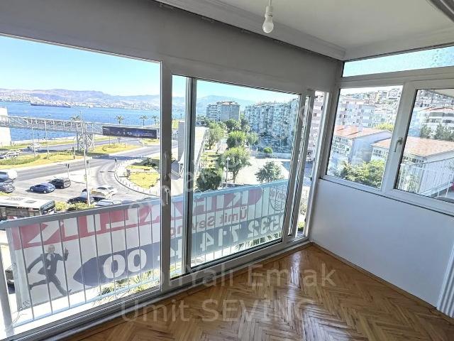 Karataş Yalı'da | Panoramik Deniz Manzaralı | 140 M² | 3+1 | Ara