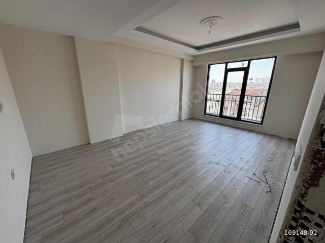 KARAYOLLARI CADDE DİBİ SIFIR SİTE BALKON+MANZARA 8.KAT 2+1 85m2