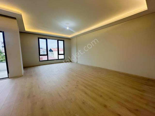 Karayelden Ortayılmazlarda Lüx 3+1 Ebeveyn Banyolu Çift Balkonlu
