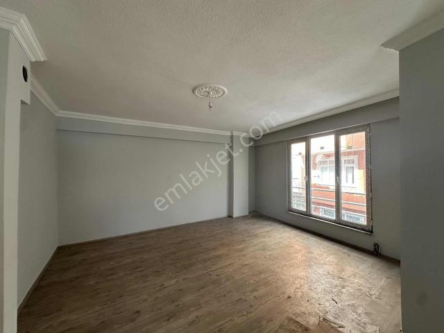 Karayelden Saraçlıda 3+1 Daire Eminevim Vb.uygun fiyat Düştü