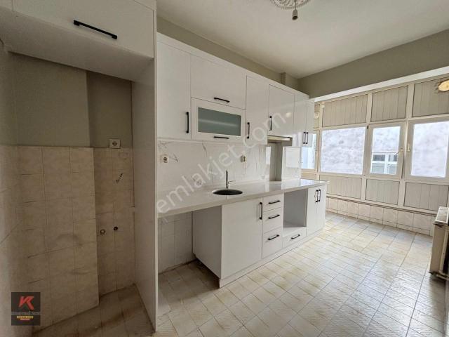 Kardeş’ten | Karamürsel Kayacık’ta Sahile 5 Dakika, Merkeze Yakın 3+1 Kiralık Daire