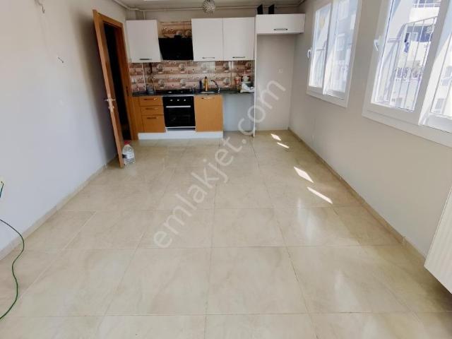 Kardeş Emlak Dan Doğalgazlı İskanlı 2+1 Kiralık Daire