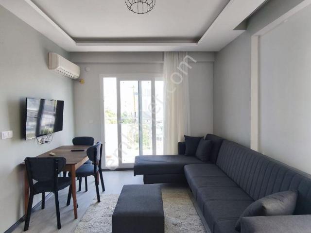 Kardeş Emlaktan Merkezi Konumda Eşyalı Kiralık 1+1 Daire